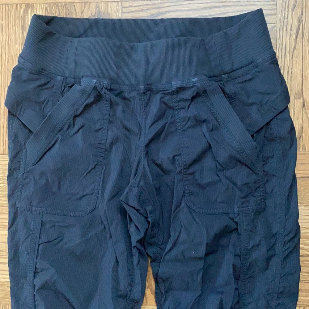 lululemon pants - Picture 2 of 5